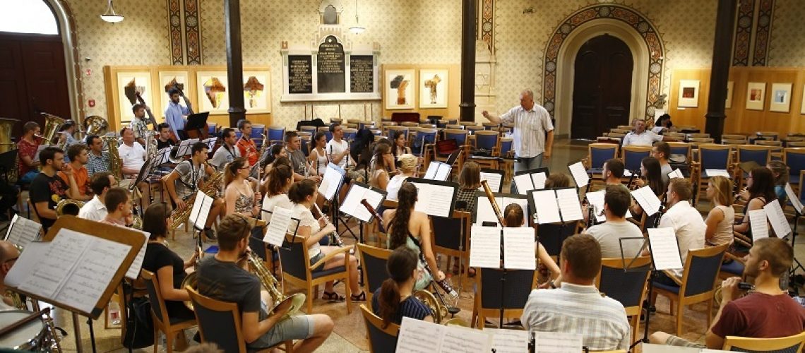 szimfonik_band_prba_gyr_zsinagga_02_mg